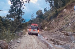 दसैँका बेला बेहाल लोकमार्गको बागलुङ–बिहुँ खण्ड (तस्बिरहरु)