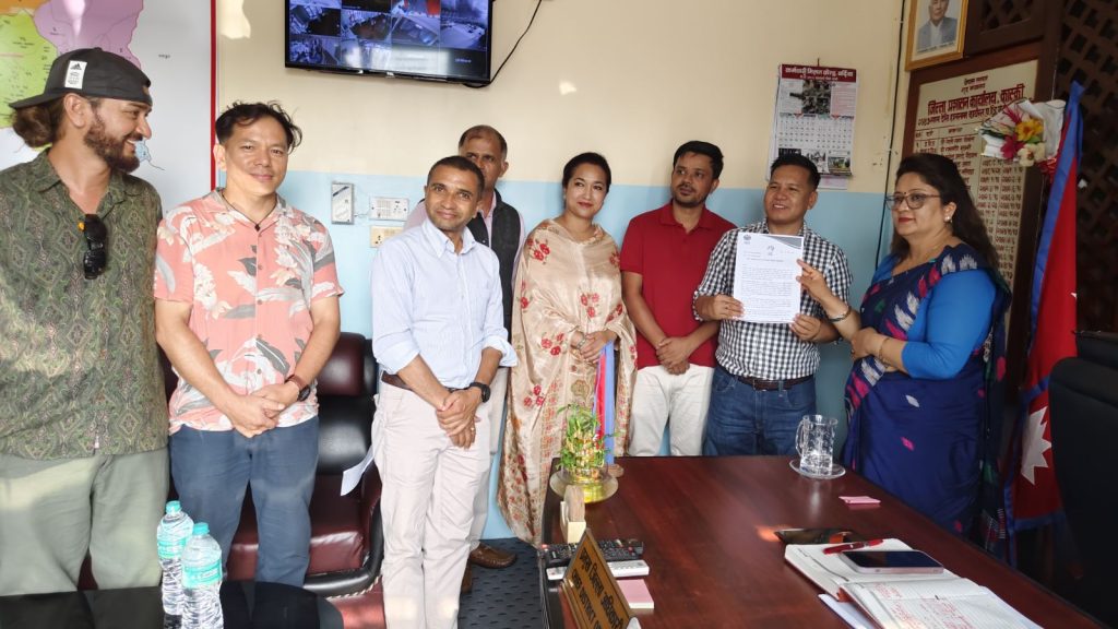 सामाजिक सञ्जाल बन्द नगर्न युवा व्यवसायीको माग
