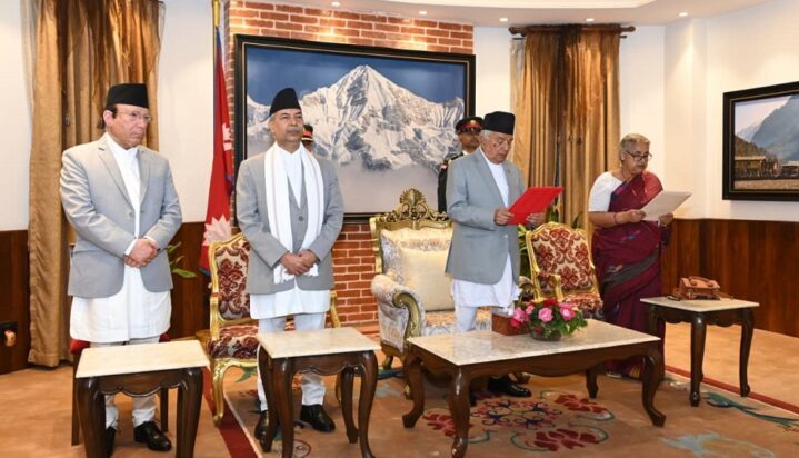 पहिलो महिला प्रधानमन्त्री सुशीला कार्कीको हातमा देशको बागडोर