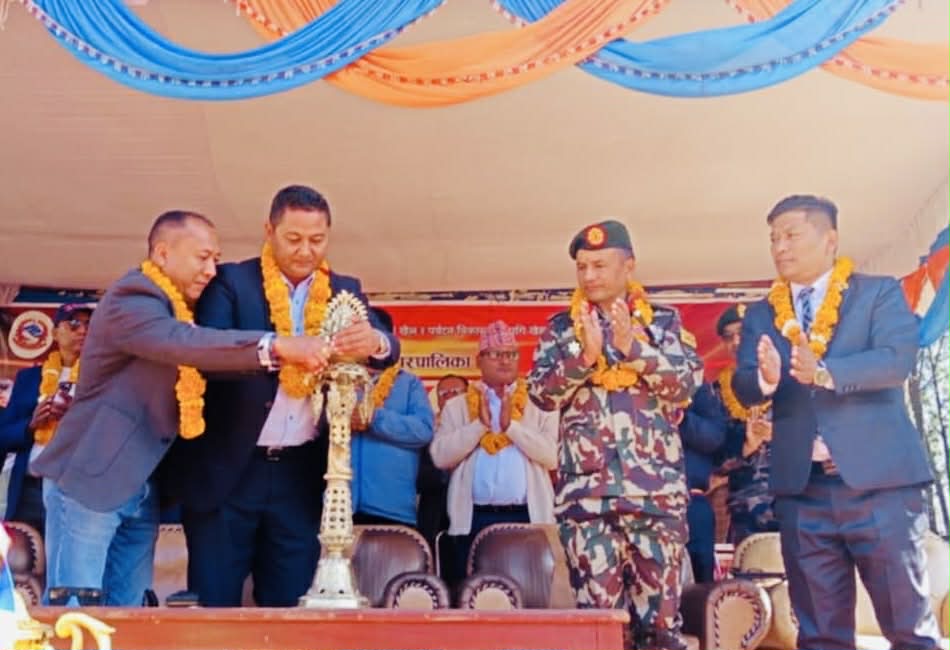 मेयर कप फुटबल सुरु, उद्घाटन खेलमा बागलुङ निलो विजयी
