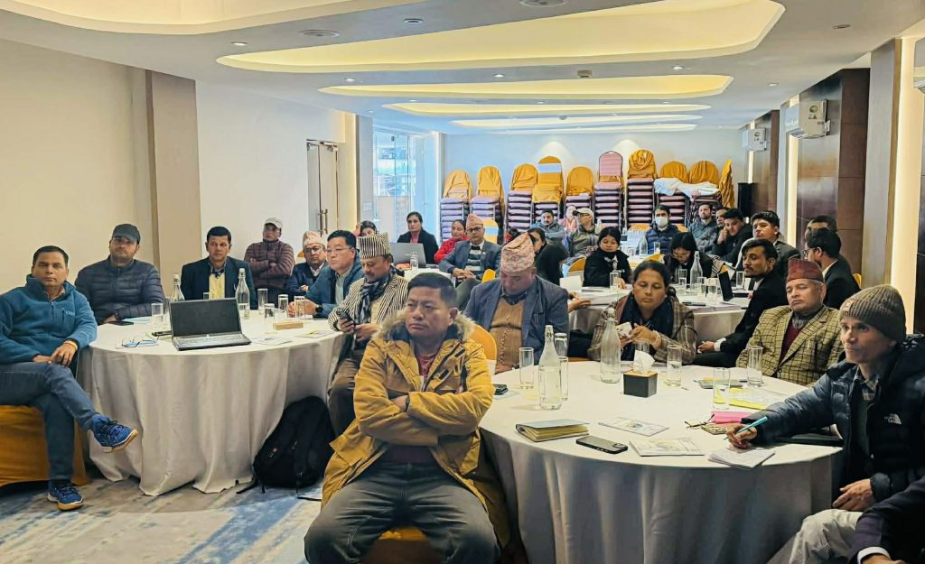 विद्यार्थीले गरे ढोरपाटनको वातावरण र जैविक विविधताको अध्यन