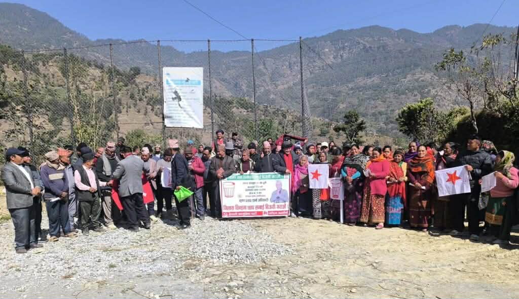 काठेखोलामा नेकपा र राजमोको चुनावी अभियान