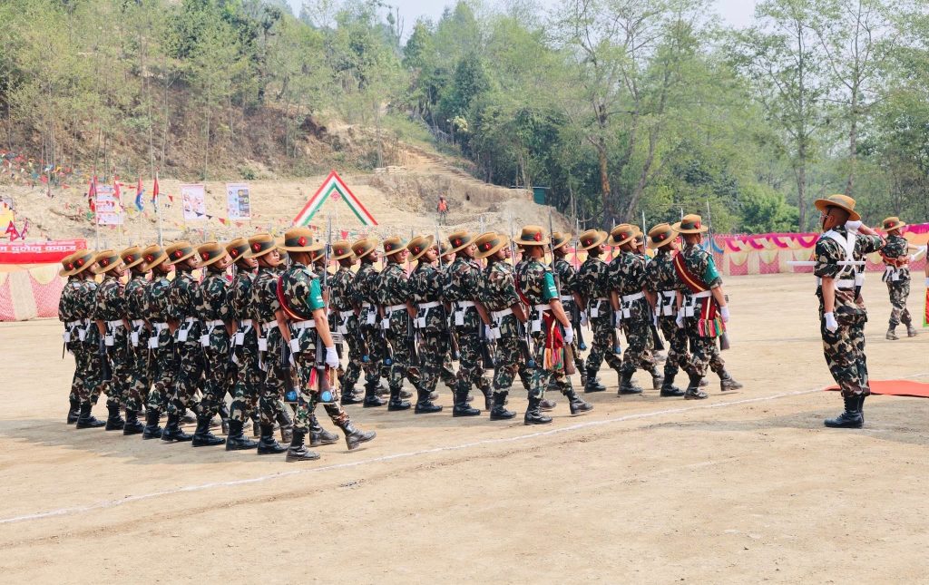 घोडाबाँधे ब्यारेकमा  दलेल कवाज प्रदर्शन
