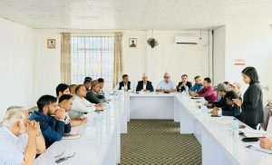 बागलुङका सडक आयोजनामा भइरहेको ढिलासुस्ती रोक्नुपर्नेमा जोड