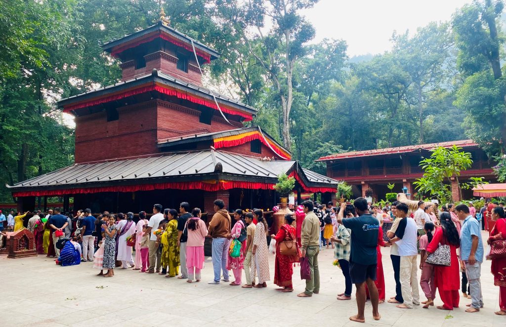 कालिका मन्दिरको तीन महिनाको आम्दानी एक करोड ३८ लाख