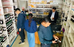 पोखराका आयुर्वेद अस्पतालमा गैरकानुनी औषधि छ्याप्छ्याप्ती
