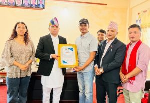 महान्यायाधिवक्ता कँडेल पत्रकार महासङ्घ बागलङद्वारा सम्मानित