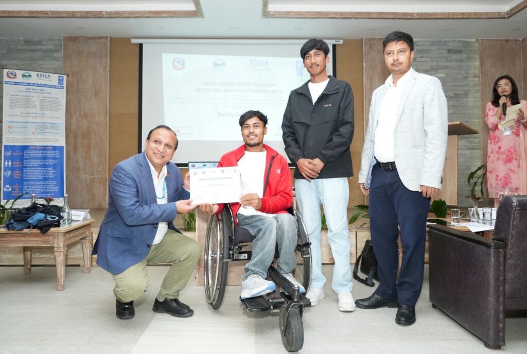 पोखरामा फोहरलाई मोहरमा बदल्न छानिए १३ उद्यमी