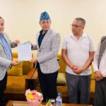पोखराका पर्यटन व्यवसायीले सभामुख अर्याललाई बुझाए ध्यानाकर्षणपत्र